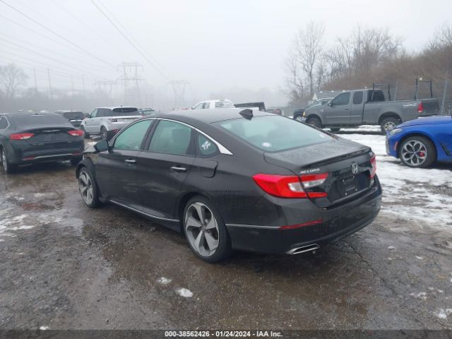 1HGCV2F92JA052629 Honda Accord Touring 2.0t