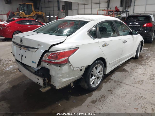 1N4AL3AP6EC122768 Nissan 2014