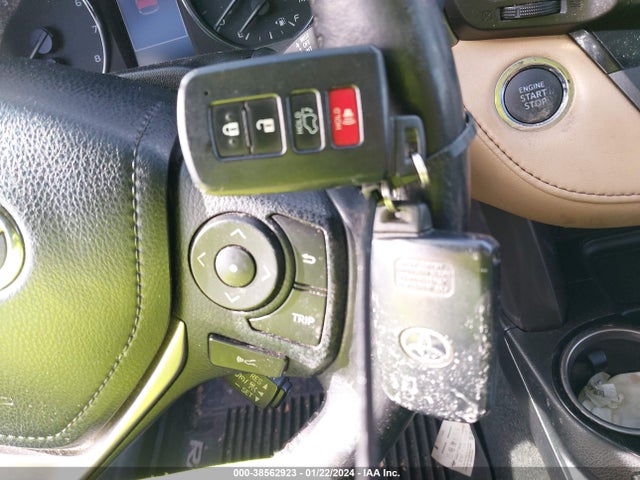2016 TOYOTA RAV4 LIMITED VIN: JTMDFREV3GJ056558