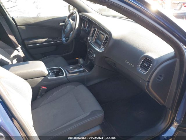 2C3CDXBGXFH770882 Dodge Charger Se