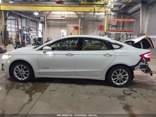 3FA6P0MU3KR136747 Ford Fusion Hybrid Sel