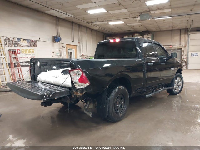 RAM 1500 Express Quad Cab 4x4 6'4 Box 2018 1C6RR7FTXJS301878 Image 4