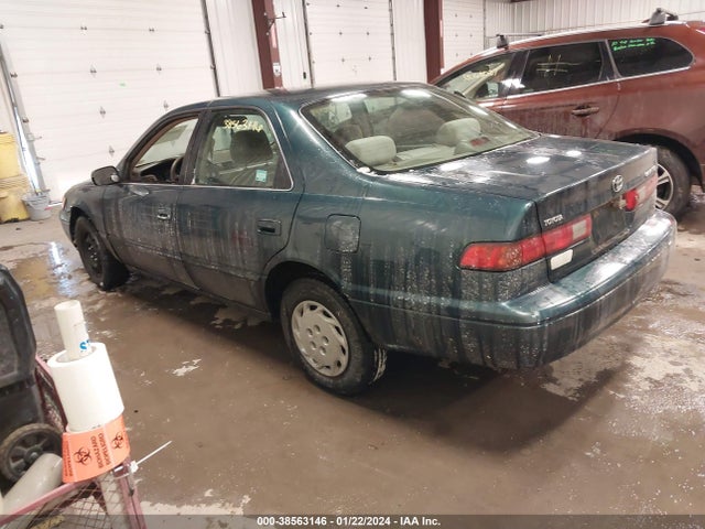 1997 TOYOTA CAMRY LE VIN: 4T1BG22K2VU106704