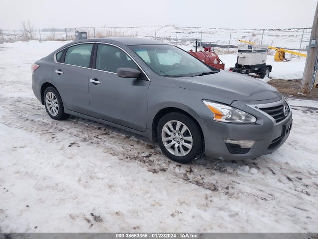 Nissan Altima 2.5 S 2015 1N4AL3AP9FC265196 Image 1