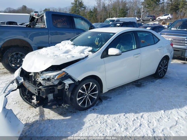 Toyota COROLLA SE 2017 5YFBURHE8HP584019 Image 2