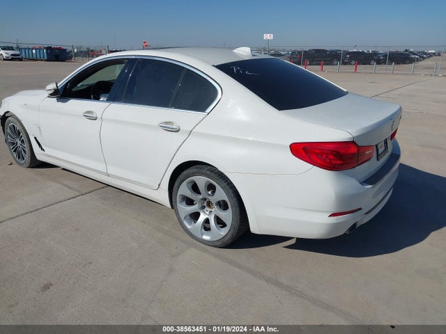 BMW 530I 2018 WBAJA5C53JWA36673 Image 3