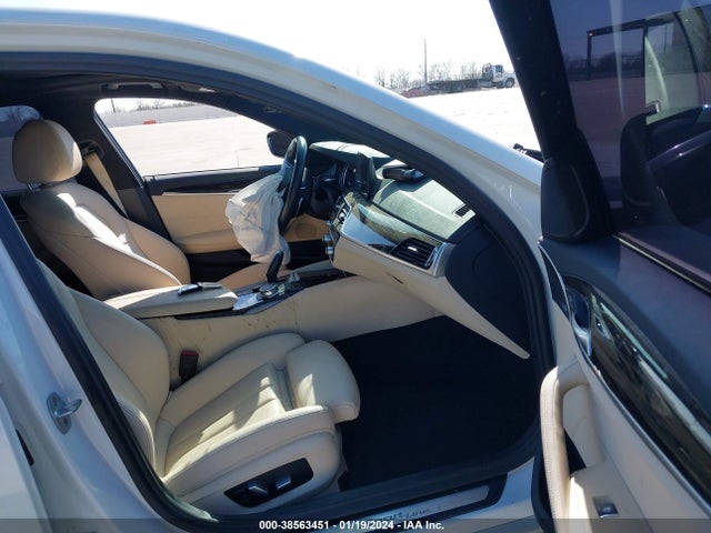 BMW 530I 2018 WBAJA5C53JWA36673 Image 5