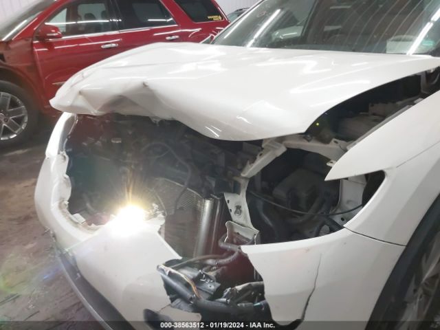 5N1AT2MV9FC838656 Nissan Rogue Sl