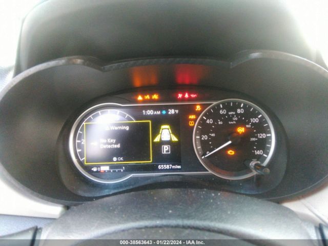 3N1CN8EV9ML857270 Nissan Versa Sv Xtronic Cvt