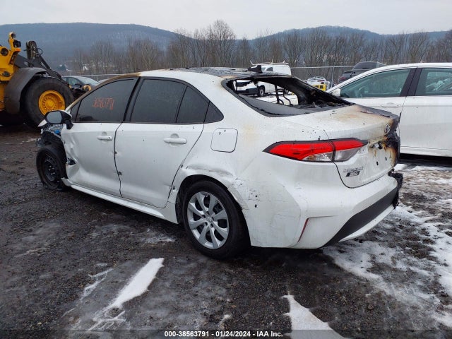 Toyota COROLLA LE 2022 JTDEPMAE9N3021972 Image 3