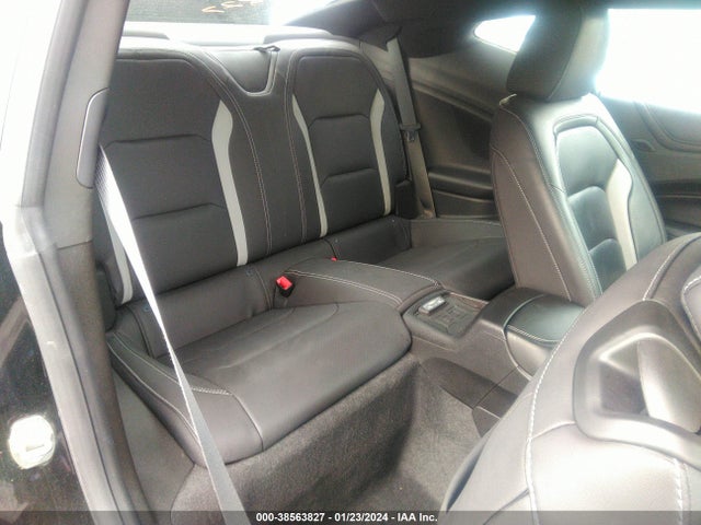 Chevrolet Camaro 2lt 2018 1G1FD1RS7J0183299 Image 8