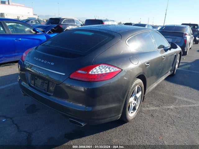2011 PORSCHE PANAMERA WP0AA2A74BL010170 Photo 3