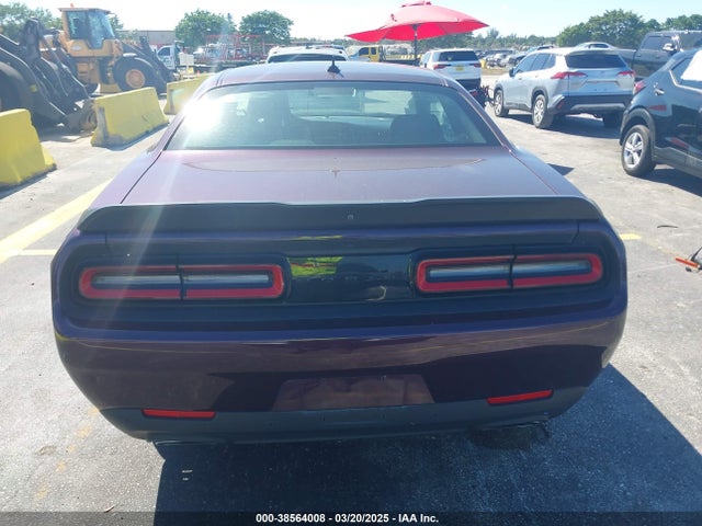 38564008 :رقم المزاد ، 2C3CDZBT7NH233989 vin ، 2022 Dodge Challenger R/t مزاد بيع