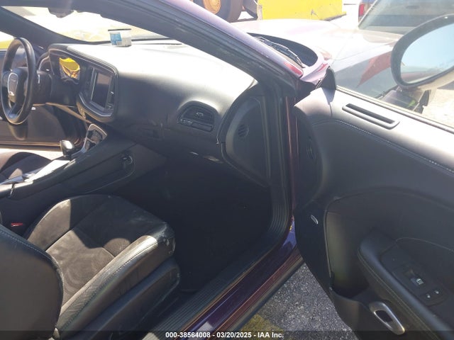 38564008 :رقم المزاد ، 2C3CDZBT7NH233989 vin ، 2022 Dodge Challenger R/t مزاد بيع