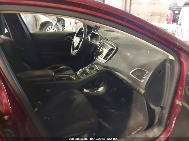 Chrysler 200 Limited 2015 1C3CCCAB1FN657329 Image 5