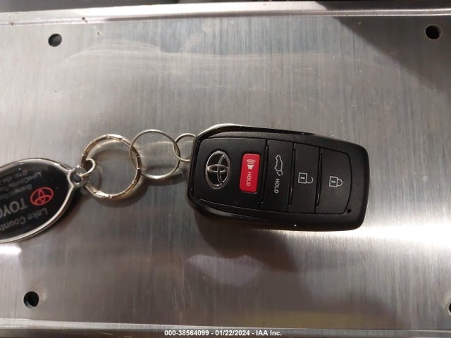 Toyota Corolla Cross Xle 2023 7MUDAABG7PV053712 Image 11