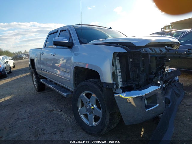 2015 1GC1KWE85FF159005 main image