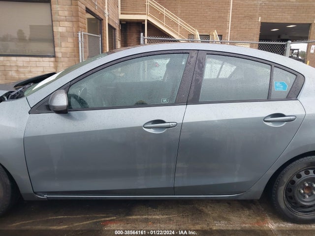 2012 MAZDA MAZDA3 I SPORT VIN: JM1BL1UG9C1672800