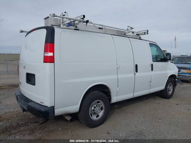 Chevrolet Express 2500 Work Van 2019 1GCWGAFG3K1269641 Image 4