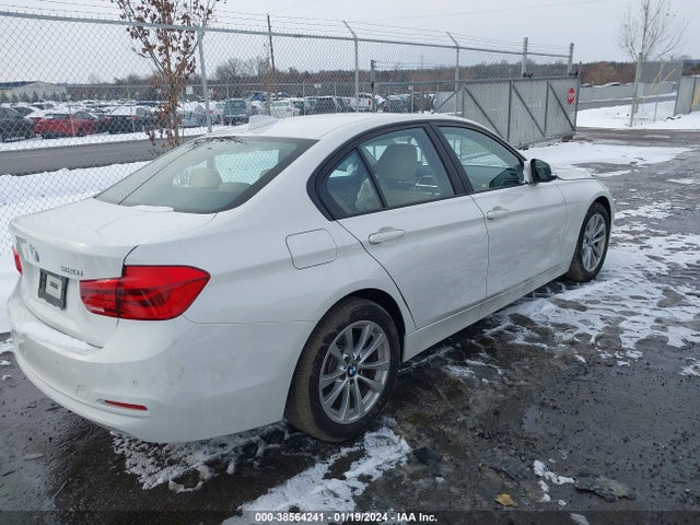 BMW 320i 2017 WBA8E1G37HNU16326 Image 4
