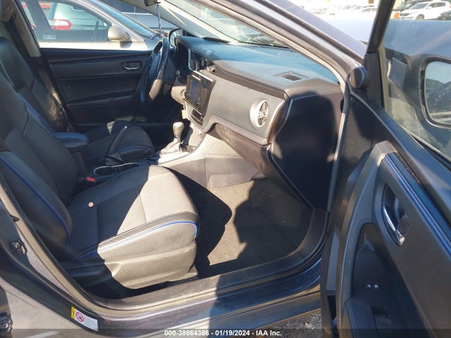 2018 TOYOTA COROLLA SE VIN: 2T1BURHE7JC017080