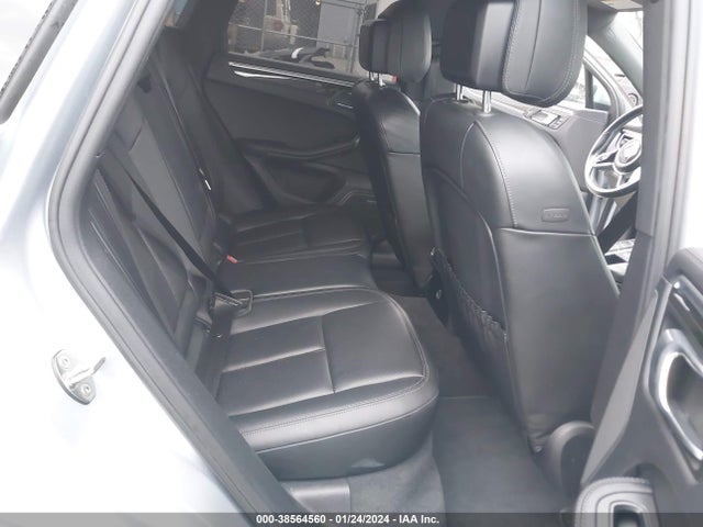 2018 PORSCHE MACAN WP1AB2A54JLB36411 Photo 7