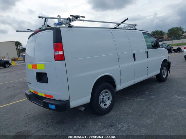 Chevrolet Express 2500 Work Van 2019 1GCWGAFPXK1242999 Image 4