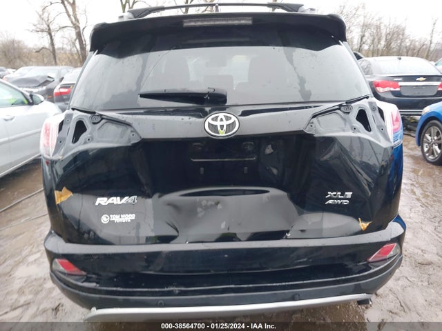 2017 TOYOTA RAV4 XLE VIN: 2T3RFREV3HW678117