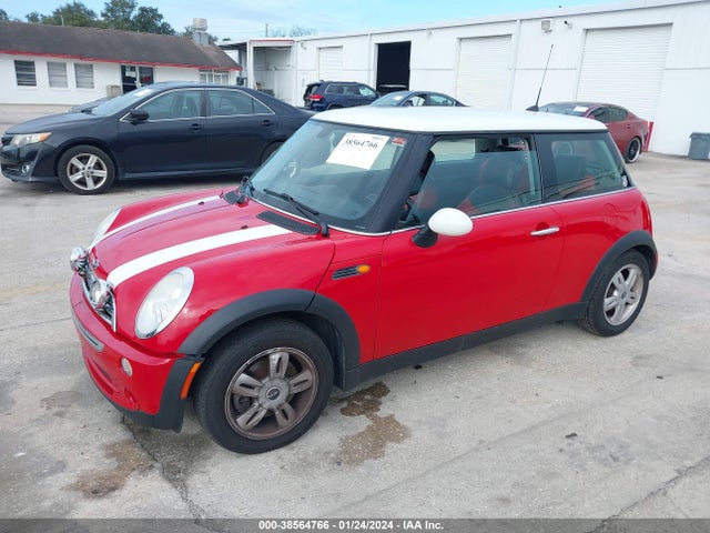 2006 MINI COOPER WMWRC33556TJ75260 Photo 1