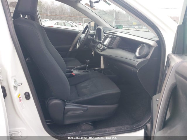 Toyota RAV4 LE 2016 2T3ZFREV7GW268337 Image 5