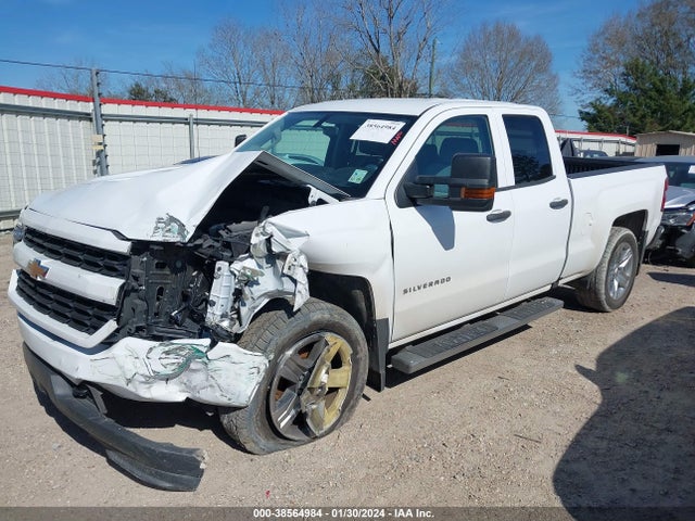 Chevrolet Silverado 1500 Custom 2018 1GCRCPECXJZ127832 Image 2