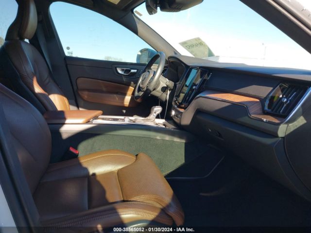 2021 VOLVO XC60 YV4A22RL8M1695347 Photo 4