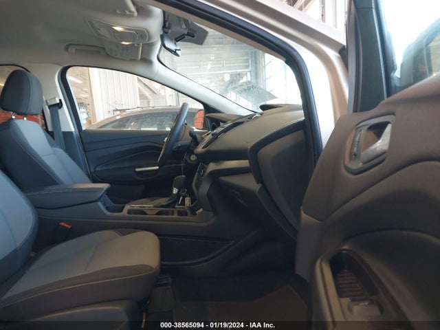 Ford ESCAPE SE 2017 1FMCU0GDXHUC93450 Image 5