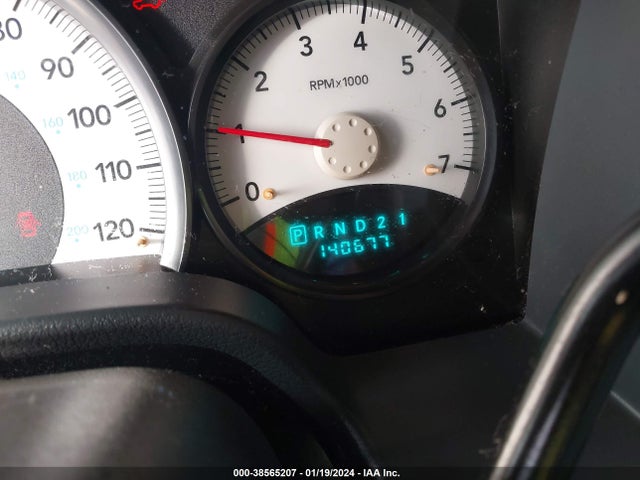 2006 DODGE DURANGO SXT VIN: 1D4HD38K16F157995