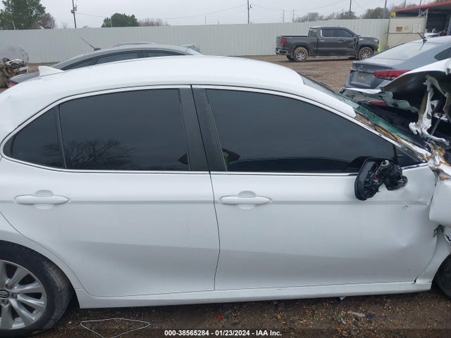Toyota CAMRY LE 2019 4T1B11HK5KU820826 Image 13