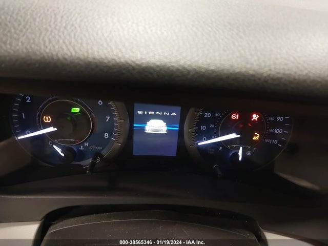 Toyota Sienna L 7 Passenger 2018 5TDZZ3DC8JS953220 Image 7