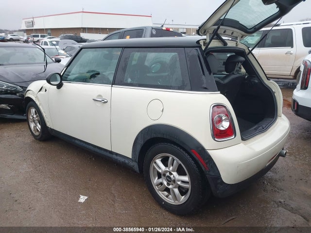 2012 MINI COOPER WMWSU3C50CT254197 Photo 2