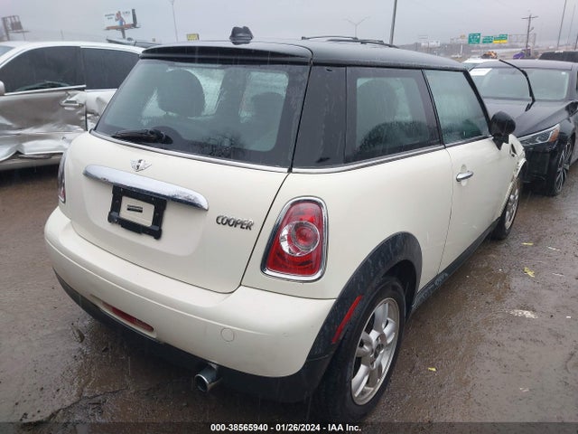 2012 MINI COOPER WMWSU3C50CT254197 Photo 3