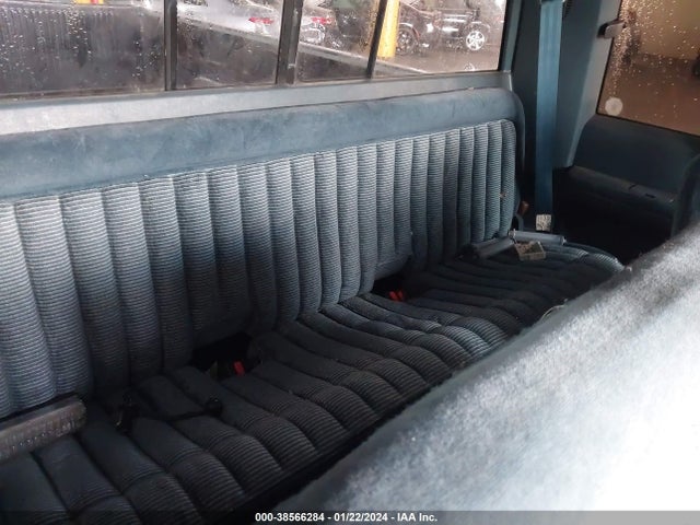 1990 CHEVROLET GMT-400 C2500 VIN: 2GCFC29KXL1145766