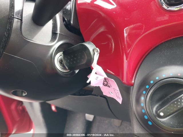 2013 FIAT 500 3C3CFFBR8DT598569 Photo 10