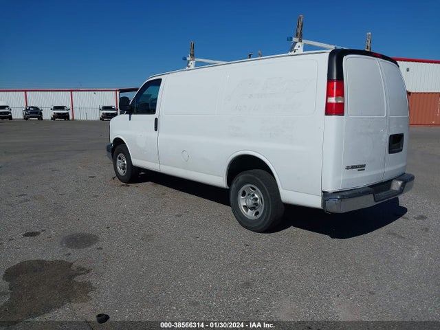 Chevrolet Express 2500 Work Van 2015 1GCWGFCF6F1273679 Image 3