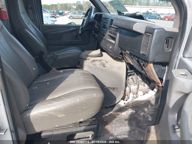 Chevrolet Express 2500 Work Van 2015 1GCWGFCF6F1273679 Image 5