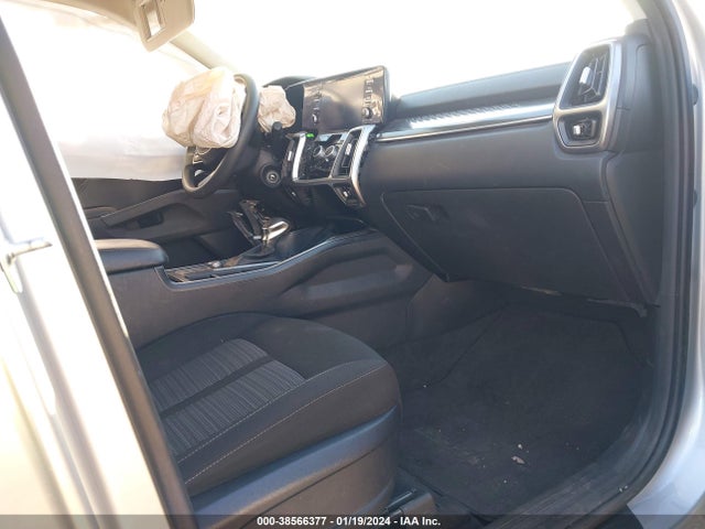 KIA SORENTO LX 2021 5XYRG4LC3MG002177 Image 5