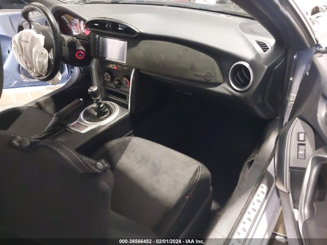 Toyota 86 2020 JF1ZNAA15L9751624 Image 5