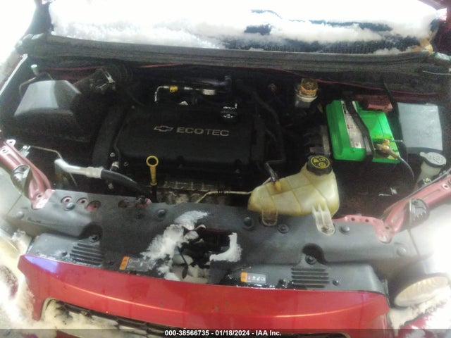 Chevrolet Sonic Lt Auto 2015 1G1JC6SH9F4155304 Image 10
