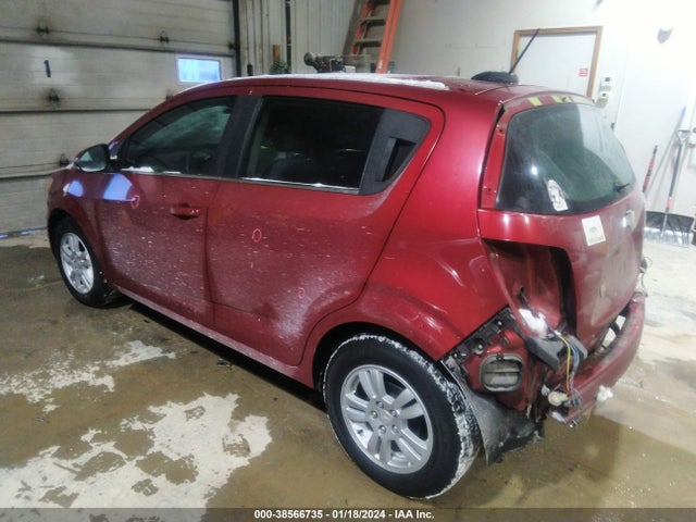 Chevrolet Sonic Lt Auto 2015 1G1JC6SH9F4155304 Image 3