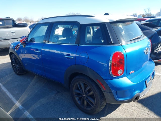 2011 MINI COOPER S COUNTRYMAN WMWZC5C55BWL55228 Photo 2