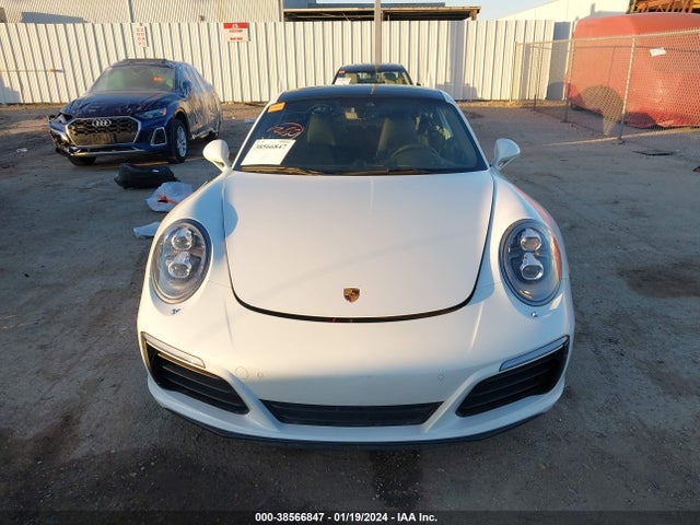 2017 Porsche 911 Carrera S მანქანა იყიდება აუქციონზე, vin: WP0AB2A95HS123655, აუქციონის ნომერი: 38566847