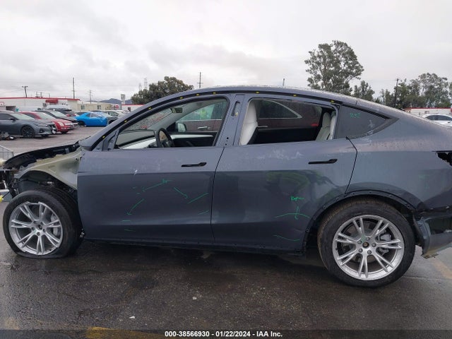 2023 TESLA MODEL Y AWD/LONG RANGE DUAL MOTOR ALL-WHEEL DRIVE VIN: 7SAYGDEE0PF880884