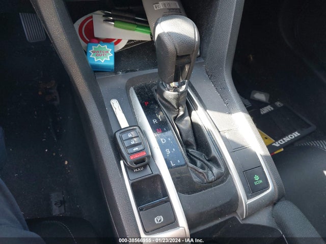 Honda Civic Lx 2018 2HGFC2F5XJH590674 Image 11